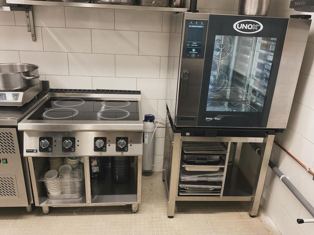 l’installation, la maintenance et le dépannage de matériel de cuisine